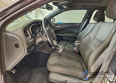 2015 Dodge Charger Sxt z USA, uszkodzony, nr VIN 2C3CDXHG5FH827089